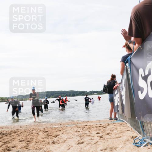 21.06.2026 - Viking Triathlon Michael Strokosch http://msf.ph/oto/9828960 21.06.2026 10:53:58 Schwimmen 97, 203, 257, 390, 515 meine-sportfotos.de