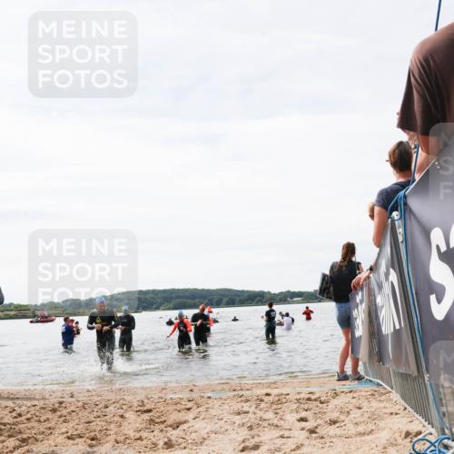 21.06.2026 - Viking Triathlon Michael Strokosch http://msf.ph/oto/9828968 21.06.2026 10:54:01 Schwimmen 61, 97, 190, 203, 257, 390, 515, 631 meine-sportfotos.de