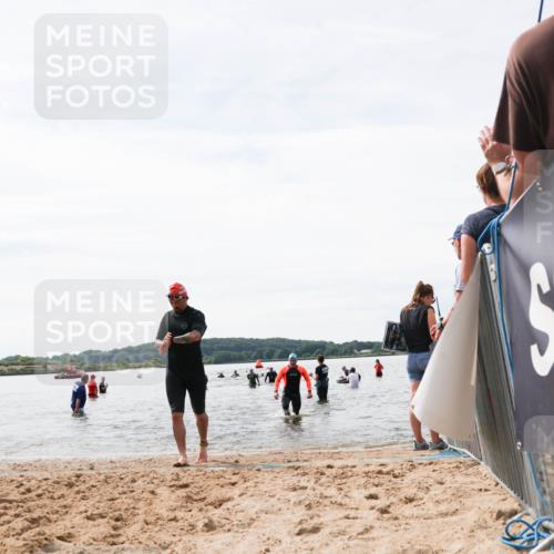 21.06.2026 - Viking Triathlon Michael Strokosch http://msf.ph/oto/9828997 21.06.2026 10:54:10 Schwimmen 61, 190, 237, 390, 631 meine-sportfotos.de