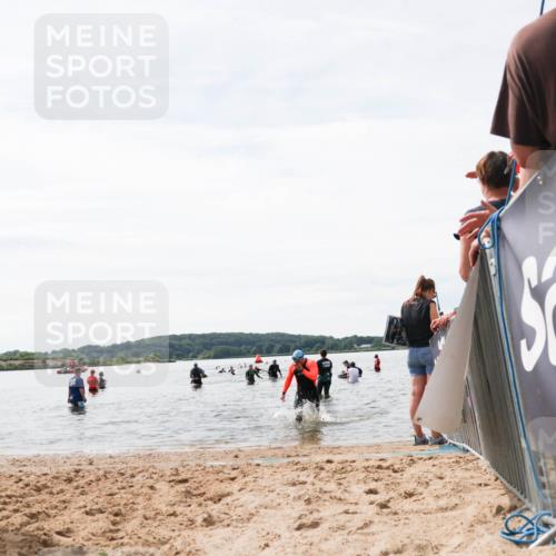 21.06.2026 - Viking Triathlon Michael Strokosch http://msf.ph/oto/9829005 21.06.2026 10:54:13 Schwimmen 61, 190, 237, 631 meine-sportfotos.de