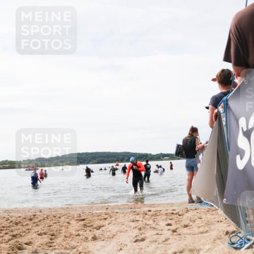 21.06.2026 - Viking Triathlon Michael Strokosch http://msf.ph/oto/9829006 21.06.2026 10:54:13 Schwimmen 61, 190, 237, 631 meine-sportfotos.de