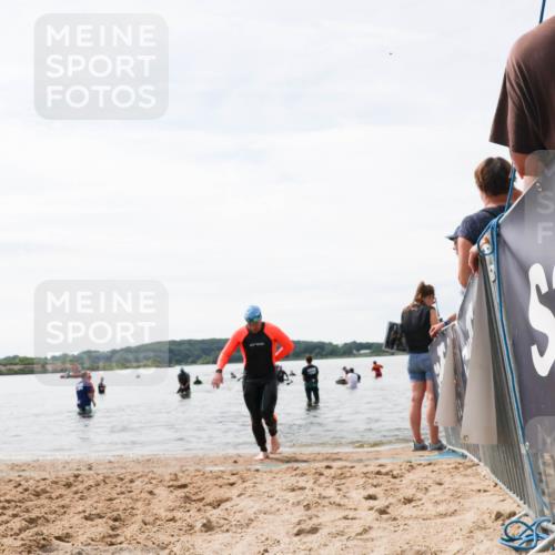 21.06.2026 - Viking Triathlon Michael Strokosch http://msf.ph/oto/9829013 21.06.2026 10:54:16 Schwimmen 237, 631 meine-sportfotos.de