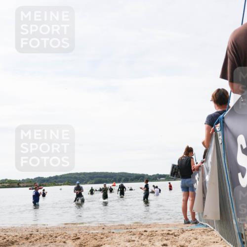 21.06.2026 - Viking Triathlon Michael Strokosch http://msf.ph/oto/9829031 21.06.2026 10:54:22 Schwimmen 237, 557 meine-sportfotos.de