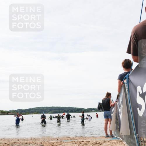 21.06.2026 - Viking Triathlon Michael Strokosch http://msf.ph/oto/9829032 21.06.2026 10:54:22 Schwimmen 237, 557 meine-sportfotos.de