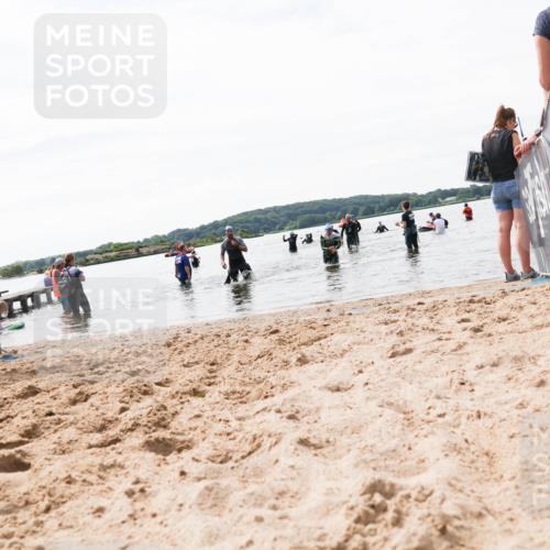 21.06.2026 - Viking Triathlon Michael Strokosch http://msf.ph/oto/9829041 21.06.2026 10:54:25 Schwimmen 427, 557 meine-sportfotos.de