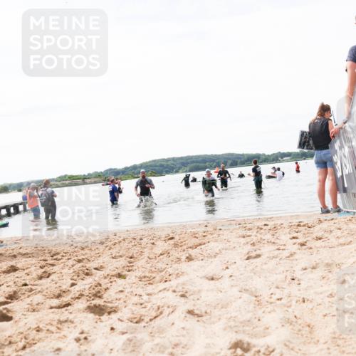 21.06.2026 - Viking Triathlon Michael Strokosch http://msf.ph/oto/9829044 21.06.2026 10:54:26 Schwimmen 427, 557 meine-sportfotos.de