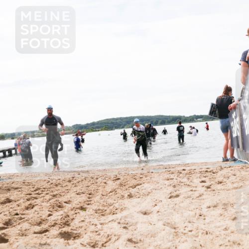 21.06.2026 - Viking Triathlon Michael Strokosch http://msf.ph/oto/9829058 21.06.2026 10:54:31 Schwimmen 427, 557 meine-sportfotos.de