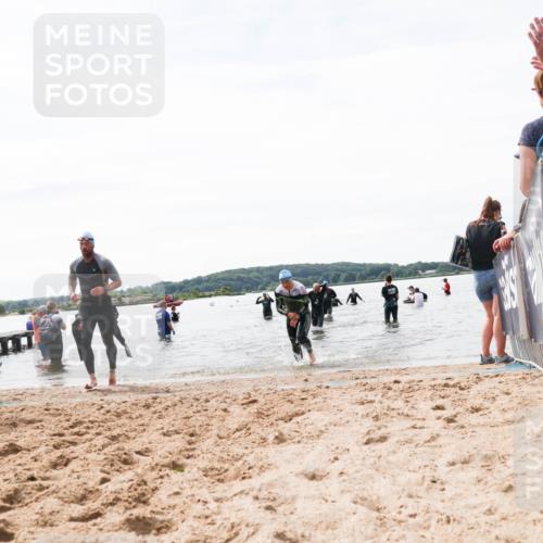 21.06.2026 - Viking Triathlon Michael Strokosch http://msf.ph/oto/9829059 21.06.2026 10:54:31 Schwimmen 427, 557 meine-sportfotos.de
