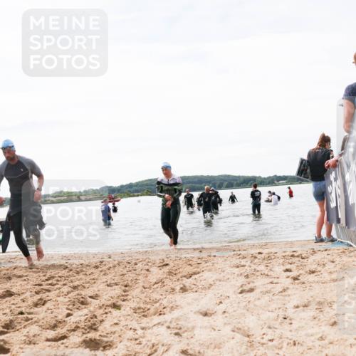 21.06.2026 - Viking Triathlon Michael Strokosch http://msf.ph/oto/9829062 21.06.2026 10:54:32 Schwimmen 413, 427, 557 meine-sportfotos.de