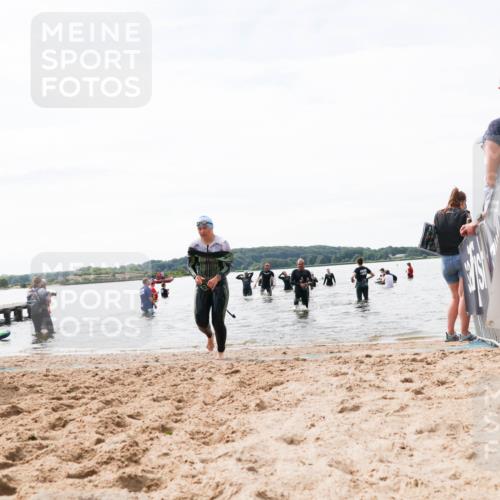 21.06.2026 - Viking Triathlon Michael Strokosch http://msf.ph/oto/9829064 21.06.2026 10:54:33 Schwimmen 413, 427, 557 meine-sportfotos.de