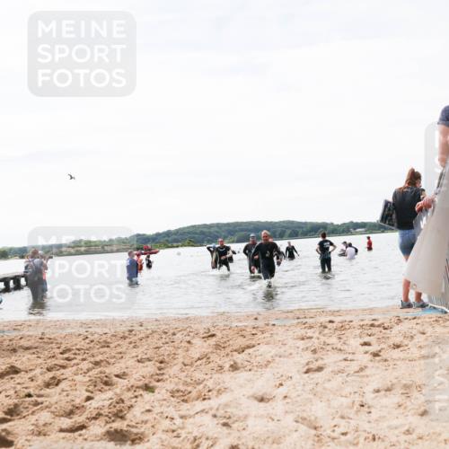 21.06.2026 - Viking Triathlon Michael Strokosch http://msf.ph/oto/9829073 21.06.2026 10:54:36 Schwimmen 413, 427, 557, 613 meine-sportfotos.de