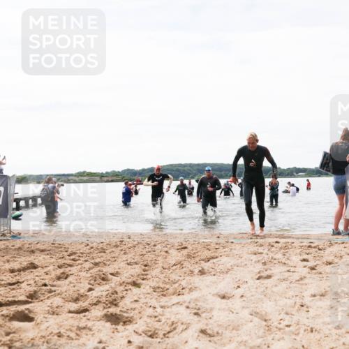 21.06.2026 - Viking Triathlon Michael Strokosch http://msf.ph/oto/9829091 21.06.2026 10:54:42 Schwimmen 413, 504, 613 meine-sportfotos.de