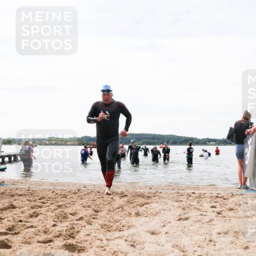 21.06.2026 - Viking Triathlon Michael Strokosch http://msf.ph/oto/9829106 21.06.2026 10:54:47 Schwimmen 275, 413, 424, 504, 613 meine-sportfotos.de