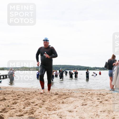 21.06.2026 - Viking Triathlon Michael Strokosch http://msf.ph/oto/9829107 21.06.2026 10:54:47 Schwimmen 275, 413, 424, 504, 613 meine-sportfotos.de
