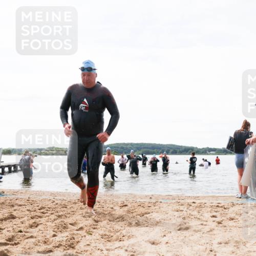21.06.2026 - Viking Triathlon Michael Strokosch http://msf.ph/oto/9829109 21.06.2026 10:54:48 Schwimmen 244, 275, 424, 504, 613 meine-sportfotos.de