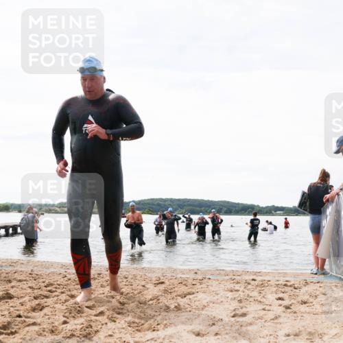 21.06.2026 - Viking Triathlon Michael Strokosch http://msf.ph/oto/9829110 21.06.2026 10:54:48 Schwimmen 244, 275, 424, 504, 613 meine-sportfotos.de