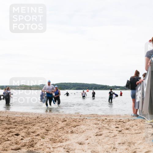 21.06.2026 - Viking Triathlon Michael Strokosch http://msf.ph/oto/9829157 21.06.2026 10:55:04 Schwimmen 52, 160, 309, 347, 509 meine-sportfotos.de