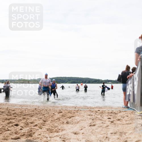 21.06.2026 - Viking Triathlon Michael Strokosch http://msf.ph/oto/9829159 21.06.2026 10:55:04 Schwimmen 52, 160, 309, 347, 509 meine-sportfotos.de