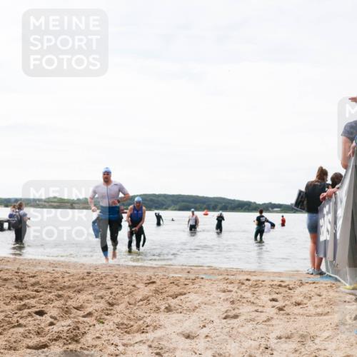 21.06.2026 - Viking Triathlon Michael Strokosch http://msf.ph/oto/9829163 21.06.2026 10:55:06 Schwimmen 160, 309, 509 meine-sportfotos.de