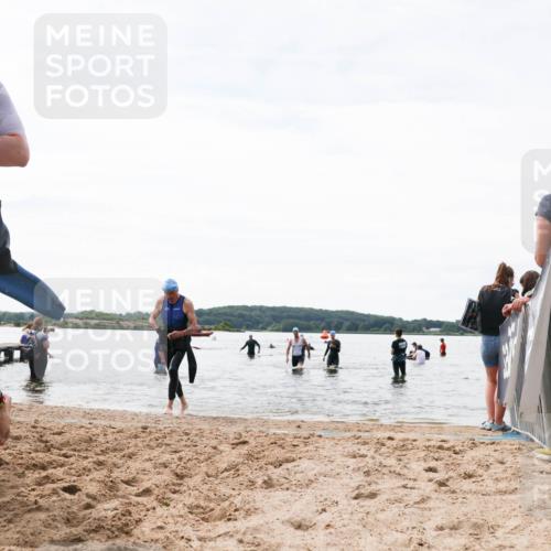 21.06.2026 - Viking Triathlon Michael Strokosch http://msf.ph/oto/9829172 21.06.2026 10:55:09 Schwimmen 160, 309 meine-sportfotos.de