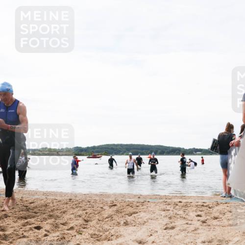 21.06.2026 - Viking Triathlon Michael Strokosch http://msf.ph/oto/9829184 21.06.2026 10:55:13 Schwimmen 160, 566 meine-sportfotos.de