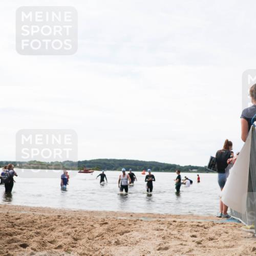 21.06.2026 - Viking Triathlon Michael Strokosch http://msf.ph/oto/9829186 21.06.2026 10:55:13 Schwimmen 160, 566 meine-sportfotos.de