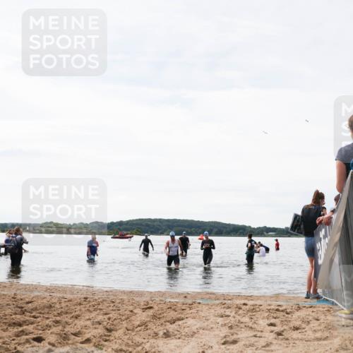 21.06.2026 - Viking Triathlon Michael Strokosch http://msf.ph/oto/9829188 21.06.2026 10:55:14 Schwimmen 160, 566 meine-sportfotos.de
