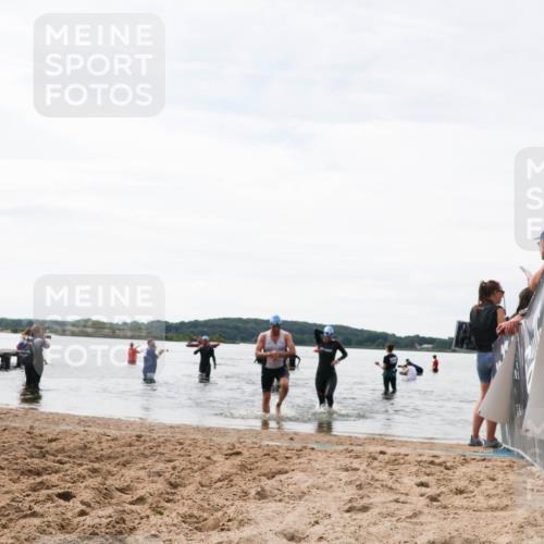 21.06.2026 - Viking Triathlon Michael Strokosch http://msf.ph/oto/9829203 21.06.2026 10:55:19 Schwimmen 305, 344, 566 meine-sportfotos.de