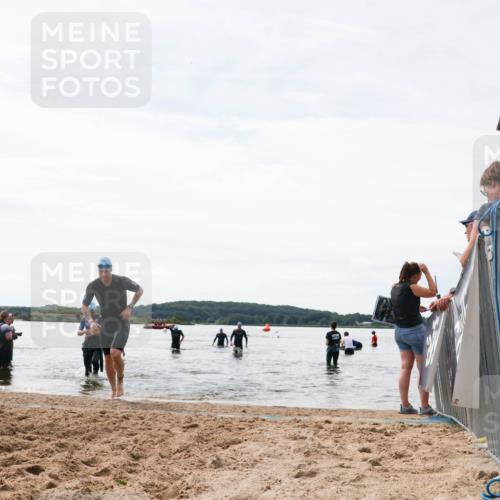 21.06.2026 - Viking Triathlon Michael Strokosch http://msf.ph/oto/9829227 21.06.2026 10:55:27 Schwimmen 305, 344, 561, 566 meine-sportfotos.de
