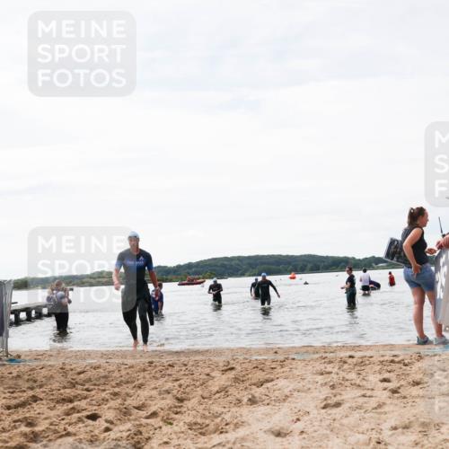 21.06.2026 - Viking Triathlon Michael Strokosch http://msf.ph/oto/9829238 21.06.2026 10:55:31 Schwimmen 305, 561 meine-sportfotos.de