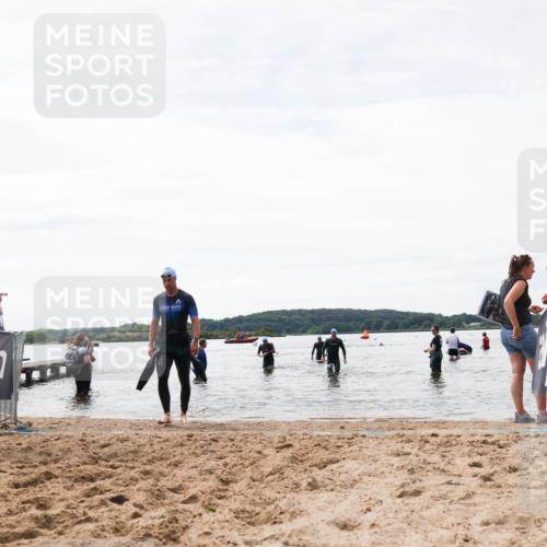 21.06.2026 - Viking Triathlon Michael Strokosch http://msf.ph/oto/9829239 21.06.2026 10:55:31 Schwimmen 305, 561 meine-sportfotos.de