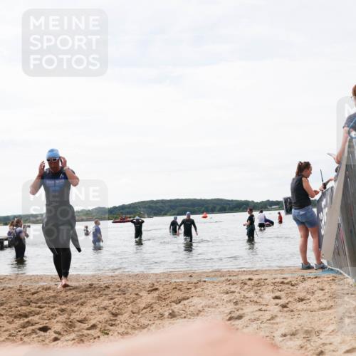 21.06.2026 - Viking Triathlon Michael Strokosch http://msf.ph/oto/9829243 21.06.2026 10:55:32 Schwimmen 305, 561 meine-sportfotos.de