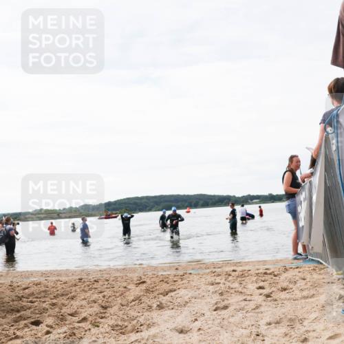 21.06.2026 - Viking Triathlon Michael Strokosch http://msf.ph/oto/9829248 21.06.2026 10:55:34 Schwimmen 417, 561 meine-sportfotos.de