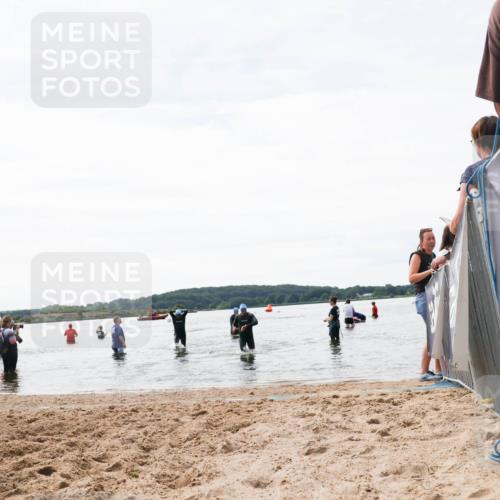 21.06.2026 - Viking Triathlon Michael Strokosch http://msf.ph/oto/9829249 21.06.2026 10:55:34 Schwimmen 417, 561 meine-sportfotos.de