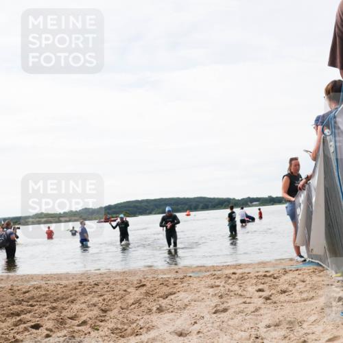 21.06.2026 - Viking Triathlon Michael Strokosch http://msf.ph/oto/9829254 21.06.2026 10:55:36 Schwimmen 81, 417, 561 meine-sportfotos.de