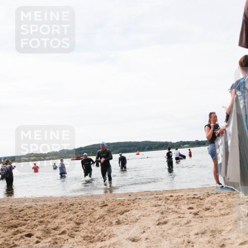 21.06.2026 - Viking Triathlon Michael Strokosch http://msf.ph/oto/9829262 21.06.2026 10:55:39 Schwimmen 81, 417 meine-sportfotos.de