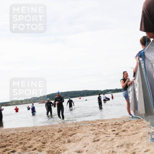 21.06.2026 - Viking Triathlon Michael Strokosch http://msf.ph/oto/9829263 21.06.2026 10:55:39 Schwimmen 81, 417 meine-sportfotos.de