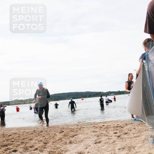 21.06.2026 - Viking Triathlon Michael Strokosch http://msf.ph/oto/9829270 21.06.2026 10:55:41 Schwimmen 81, 417 meine-sportfotos.de