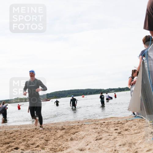21.06.2026 - Viking Triathlon Michael Strokosch http://msf.ph/oto/9829272 21.06.2026 10:55:42 Schwimmen 81, 417 meine-sportfotos.de