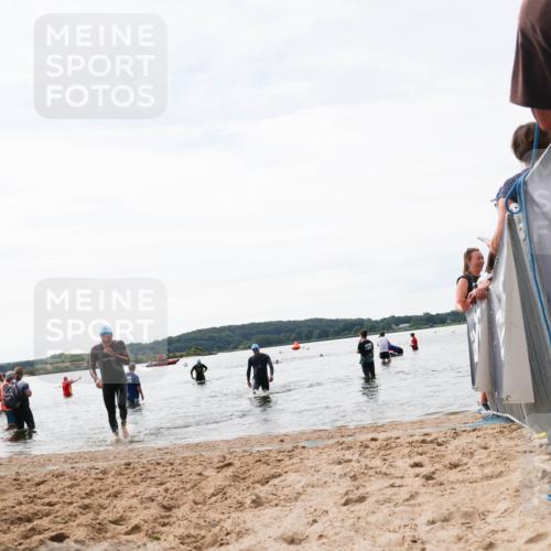21.06.2026 - Viking Triathlon Michael Strokosch http://msf.ph/oto/9829276 21.06.2026 10:55:43 Schwimmen 81, 417 meine-sportfotos.de