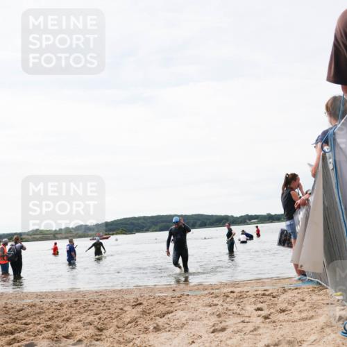 21.06.2026 - Viking Triathlon Michael Strokosch http://msf.ph/oto/9829291 21.06.2026 10:55:49 Schwimmen 77, 81 meine-sportfotos.de