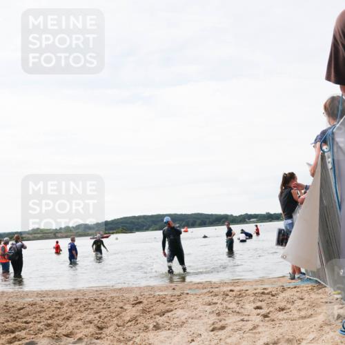 21.06.2026 - Viking Triathlon Michael Strokosch http://msf.ph/oto/9829292 21.06.2026 10:55:49 Schwimmen 77, 81 meine-sportfotos.de