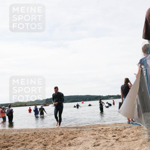 21.06.2026 - Viking Triathlon Michael Strokosch http://msf.ph/oto/9829301 21.06.2026 10:55:52 Schwimmen 77, 264 meine-sportfotos.de
