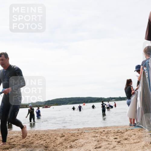 21.06.2026 - Viking Triathlon Michael Strokosch http://msf.ph/oto/9829313 21.06.2026 10:55:56 Schwimmen 77, 264 meine-sportfotos.de