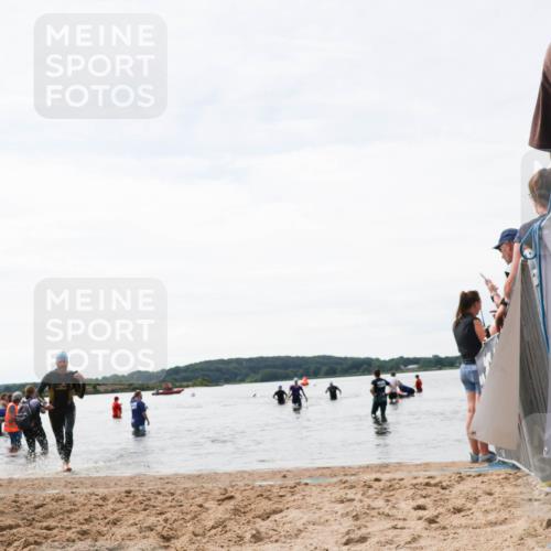 21.06.2026 - Viking Triathlon Michael Strokosch http://msf.ph/oto/9829322 21.06.2026 10:55:59 Schwimmen 77, 264 meine-sportfotos.de