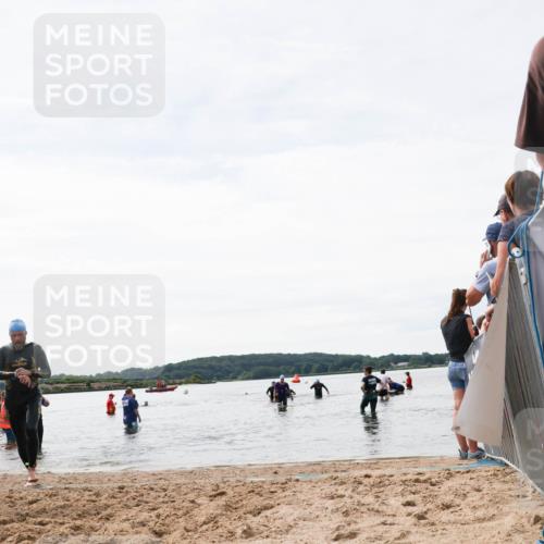 21.06.2026 - Viking Triathlon Michael Strokosch http://msf.ph/oto/9829326 21.06.2026 10:56:01 Schwimmen 264 meine-sportfotos.de