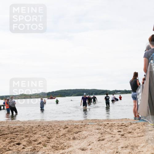21.06.2026 - Viking Triathlon Michael Strokosch http://msf.ph/oto/9829347 21.06.2026 10:56:08 Schwimmen 117 meine-sportfotos.de
