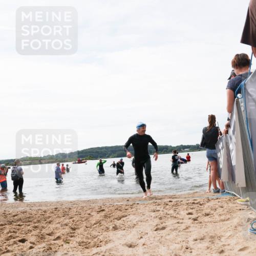 21.06.2026 - Viking Triathlon Michael Strokosch http://msf.ph/oto/9829378 21.06.2026 10:56:18 Schwimmen 24, 117, 357, 502 meine-sportfotos.de