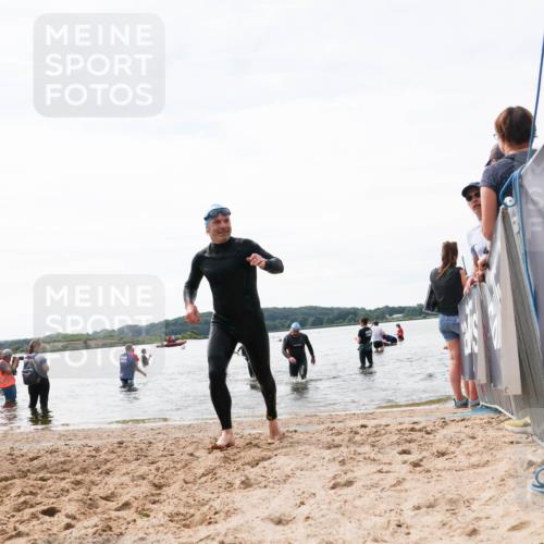 21.06.2026 - Viking Triathlon Michael Strokosch http://msf.ph/oto/9829381 21.06.2026 10:56:19 Schwimmen 24, 117, 357, 502 meine-sportfotos.de