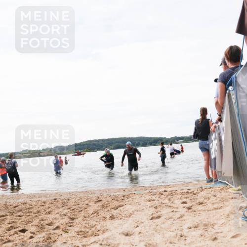 21.06.2026 - Viking Triathlon Michael Strokosch http://msf.ph/oto/9829386 21.06.2026 10:56:21 Schwimmen 24, 357, 502 meine-sportfotos.de